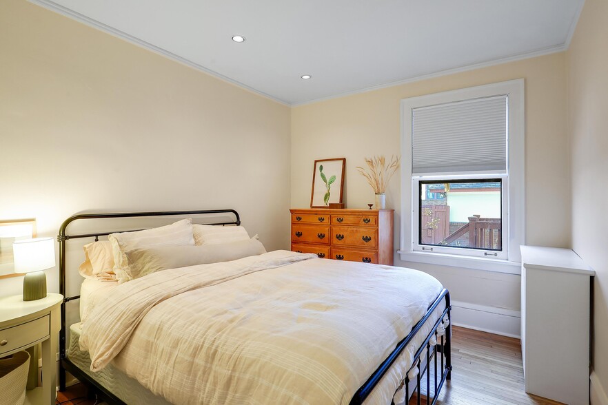 Building Photo - 4401 Aldrich Ave S