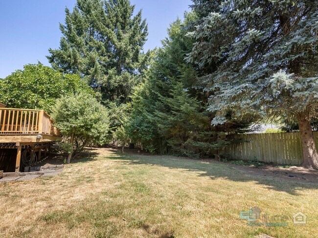 Building Photo - Beautiful 4 Bedroom Home