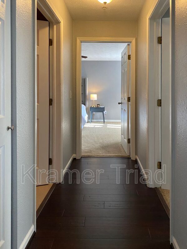 Building Photo - 1384 Heatherwood Ln