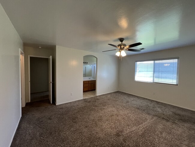 Building Photo - 10209 Polo Saddle Dr