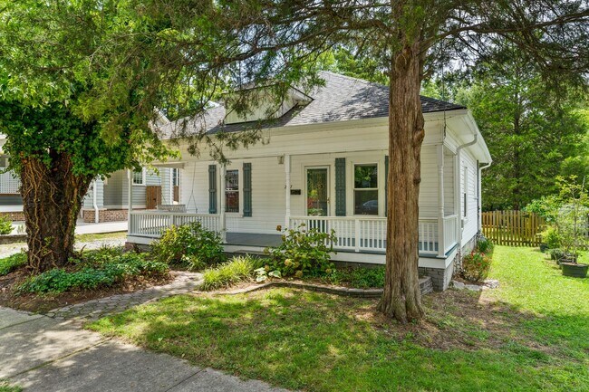Primary Photo - Totally Updated 3 Bed 1 Bath in Old West D...