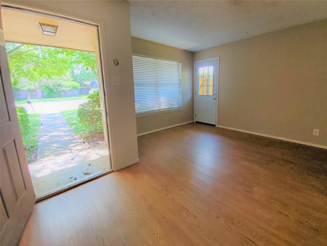 Building Photo - 1002 Mulkey Ln