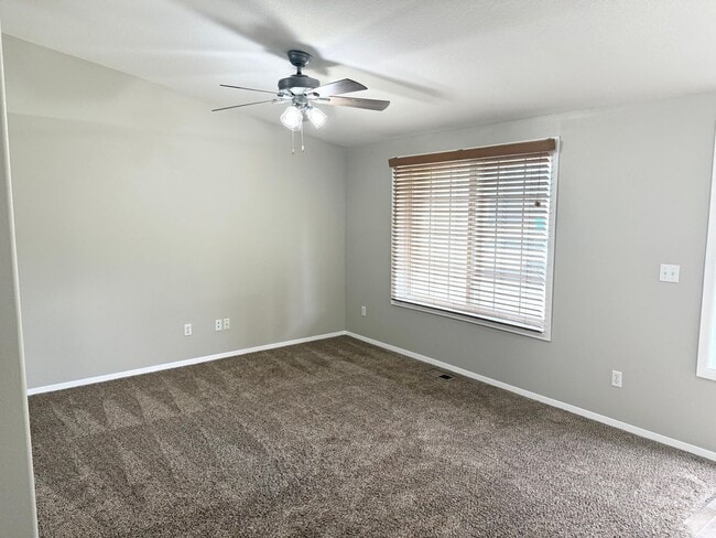 Building Photo - Charming One-Level Ranch in Peaceful Battle Ground Neighborhood