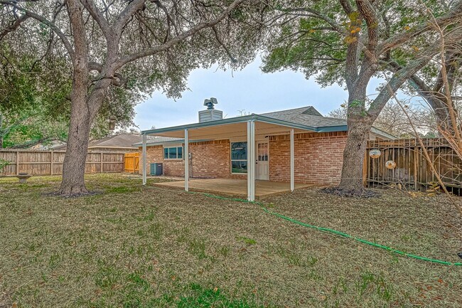 Building Photo - 2330 Grindstone Ln