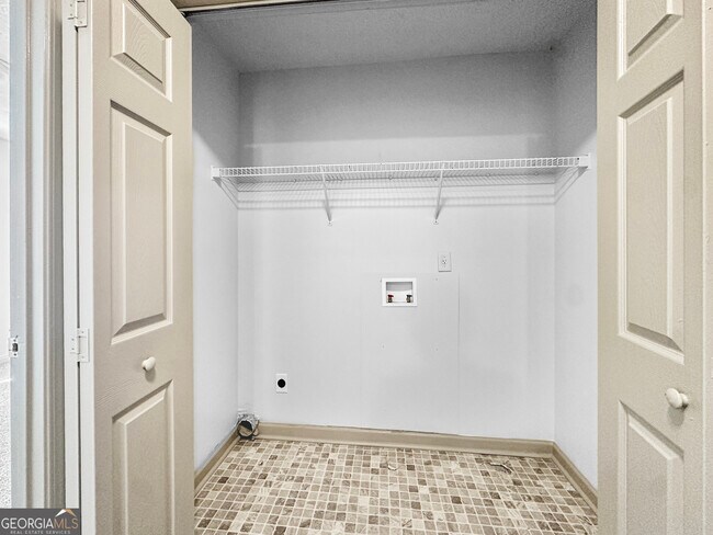 Building Photo - 177 Bay Ct Dr