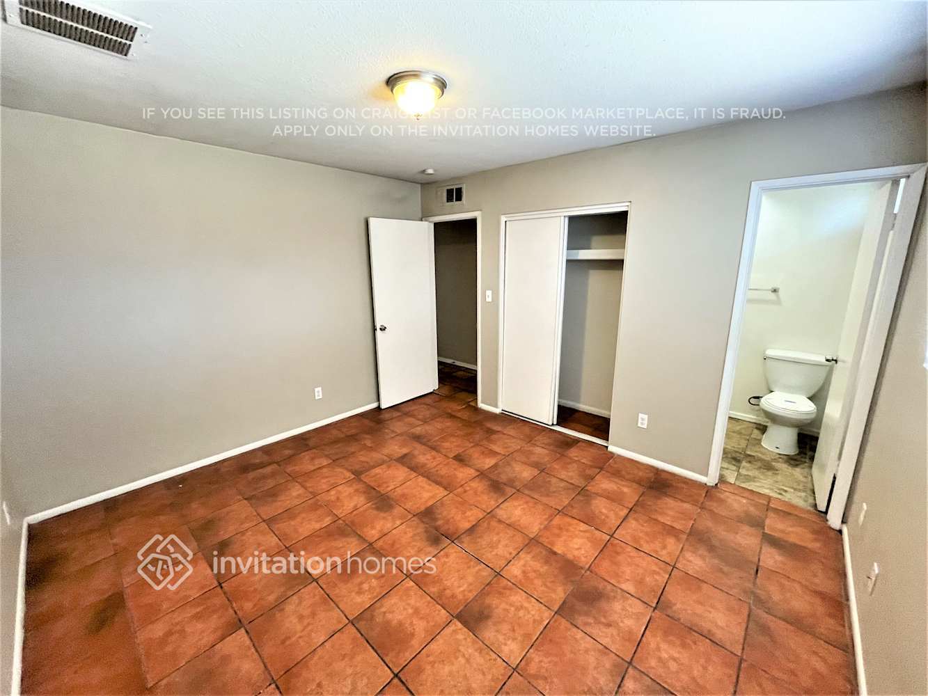 Building Photo - 8401 W Turney Ave