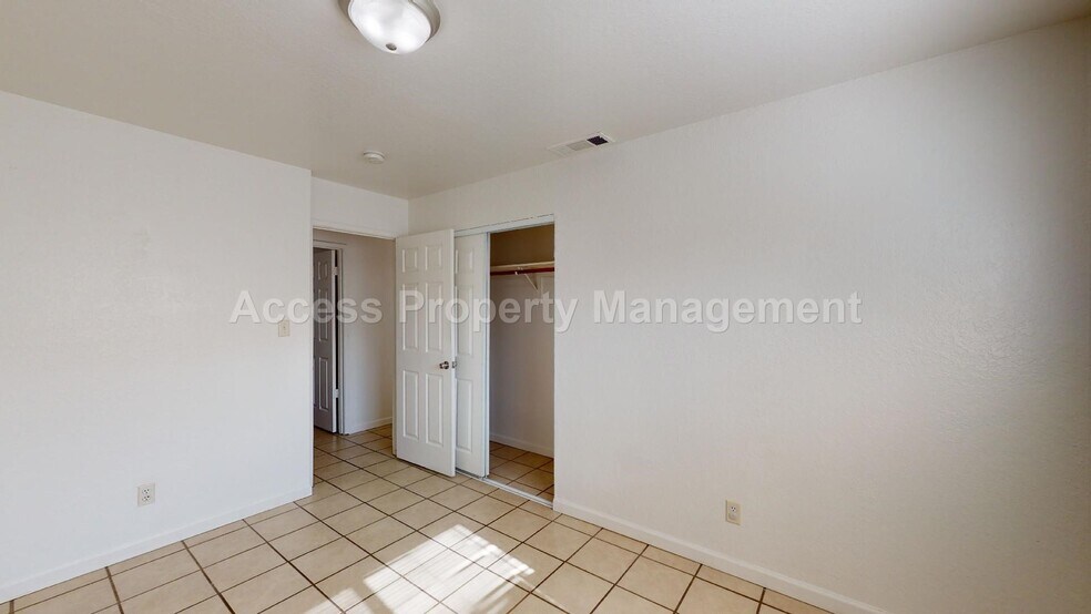 Building Photo - 1428 Pecos Ave