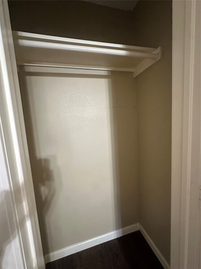 Building Photo - 3333 Longhorn Dr