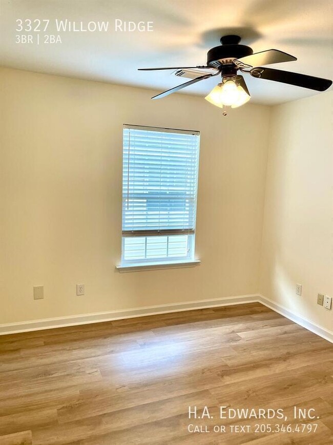 Building Photo - 3327 Willow Ridge Ln