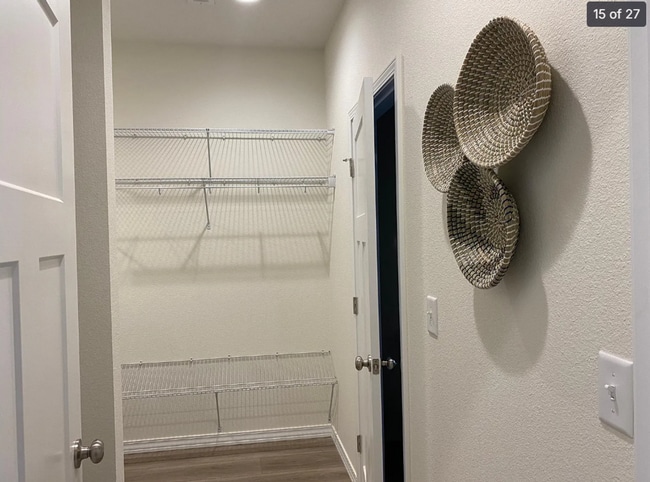 Building Photo - NEW LUXURY 2 BED 2 BATH 1 CAR GARAGE DUPLEX