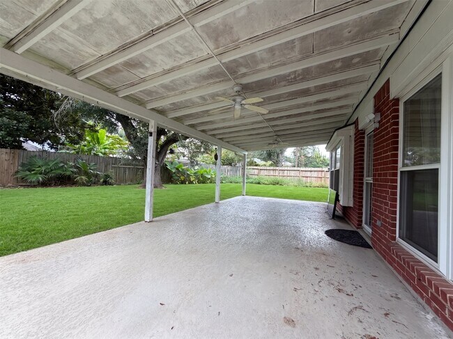 Building Photo - 3507 Santa Rosa Ln
