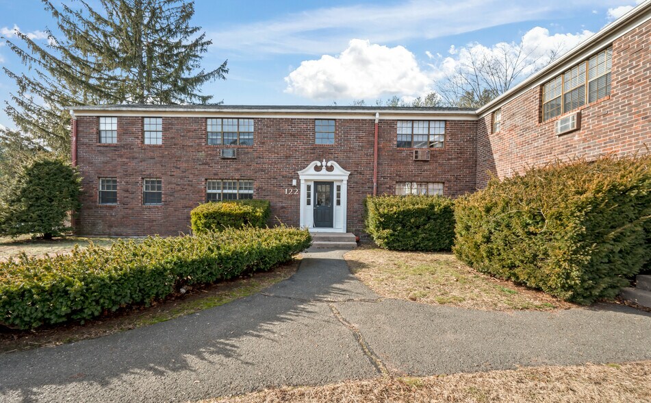 Building Photo - 124 Sycamore Ln