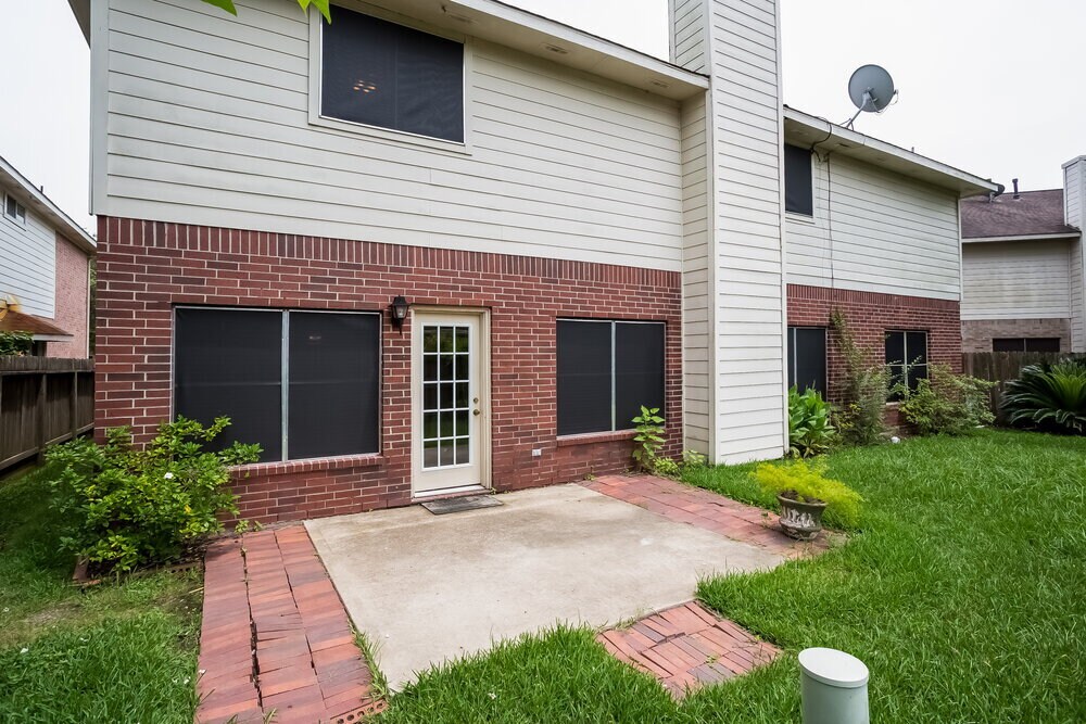 Building Photo - 1407 Hollow Branch Ln