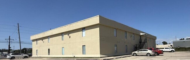 Building Photo - 4323 Division Street