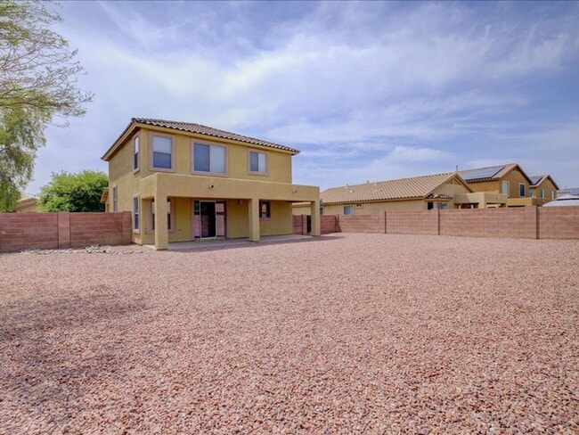 Building Photo - Spacious Two-Story 4 Bedroom with Upstairs Family Room & Large Encolsed Backyard!