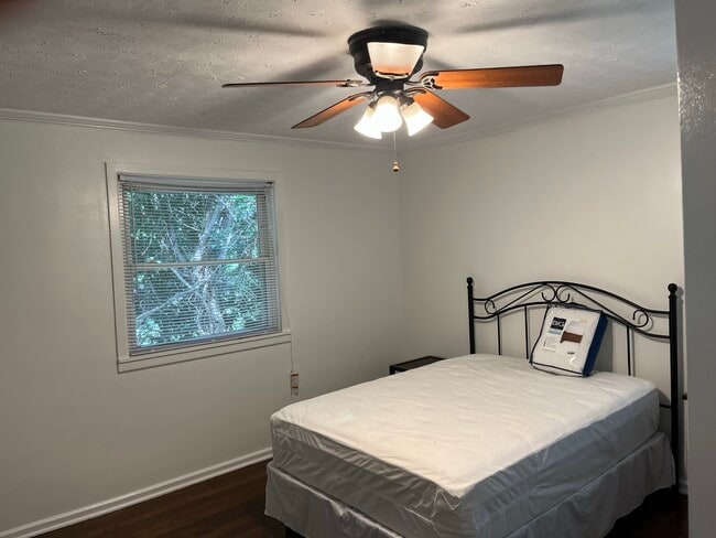 Building Photo - 123 S Jefferson St