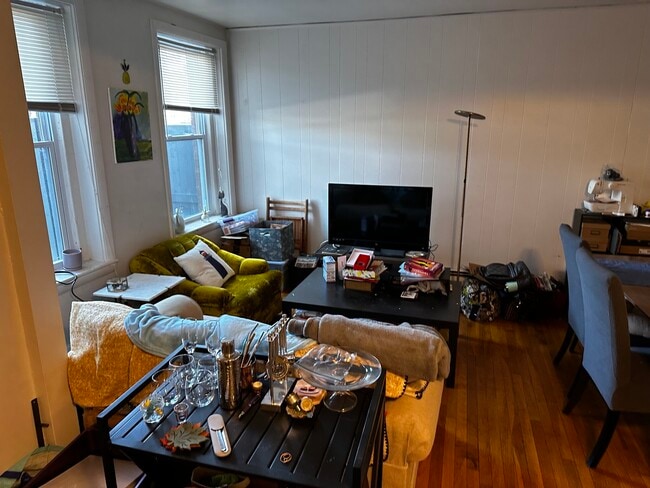 Building Photo - 199 Winthrop Rd