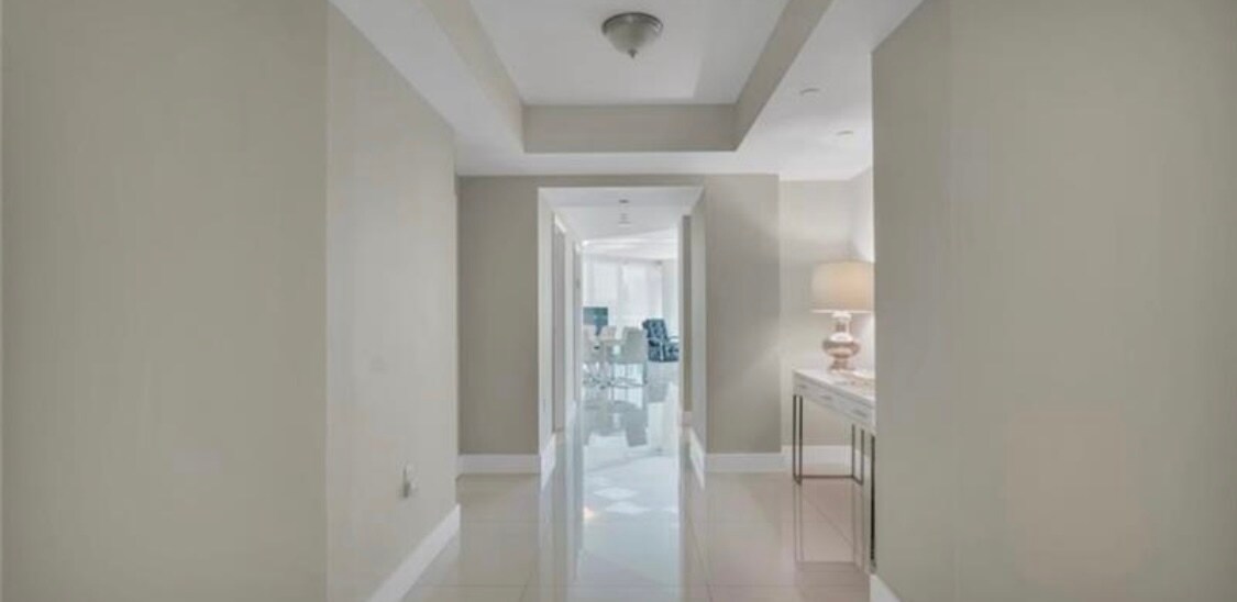 Building Photo - 9401 Collins Ave