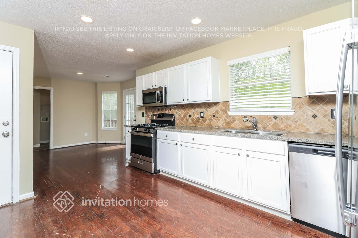 Building Photo - 3159 Lower Creek Dr