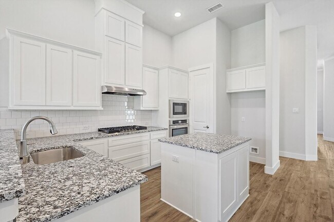 Building Photo - 6249 White Creek Drive