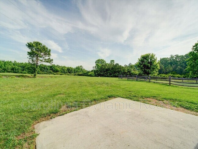 Building Photo - 3702 Cardinal Bluff Ln