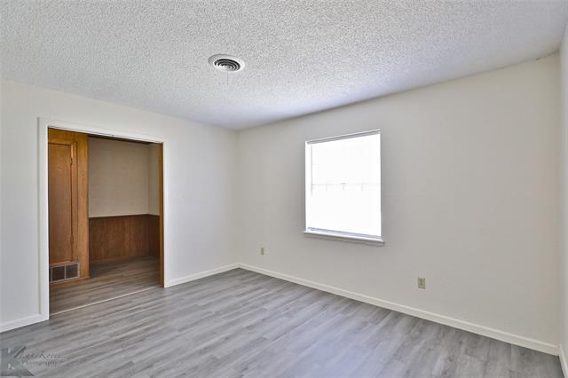 Building Photo - 3718 Brookhollow Dr