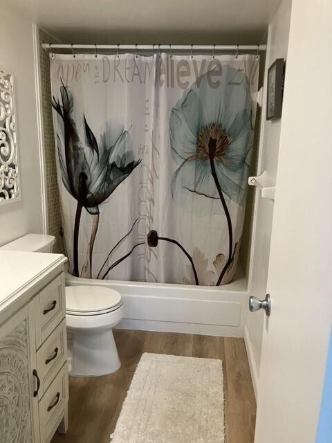 Building Photo - 801 NE 18th Ct