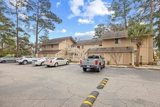 Building Photo - 3015 Old Bryan Dr