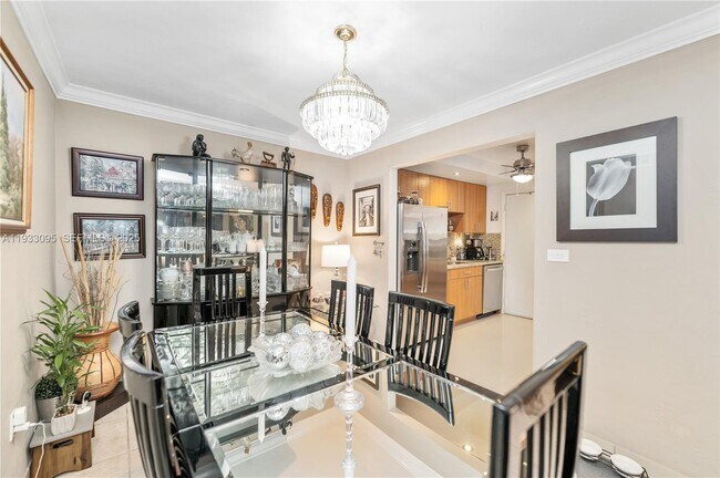 Building Photo - 11960 NE 19th Dr