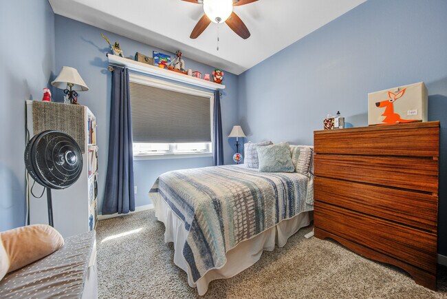 3rd bedroom - 2163 Rolling Green Ln