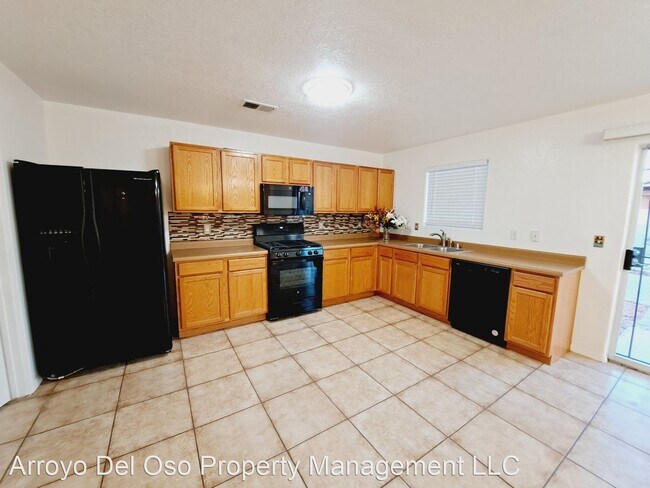 Building Photo - 4 br, 2 bath House - 10119 High Range Road SW
