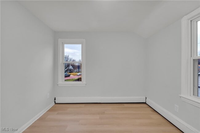 Building Photo - 3811 Highland Rd