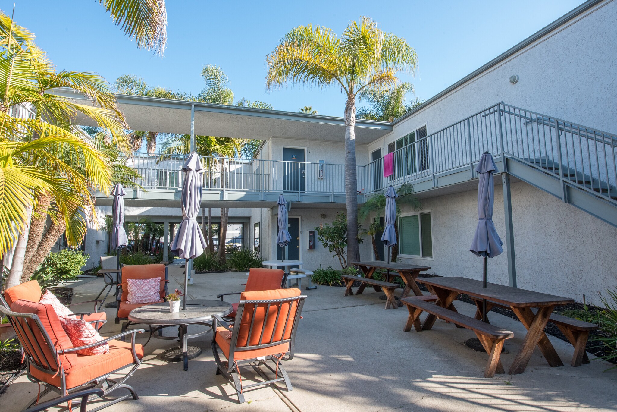 Building Photo - 4880 Sandyland Rd