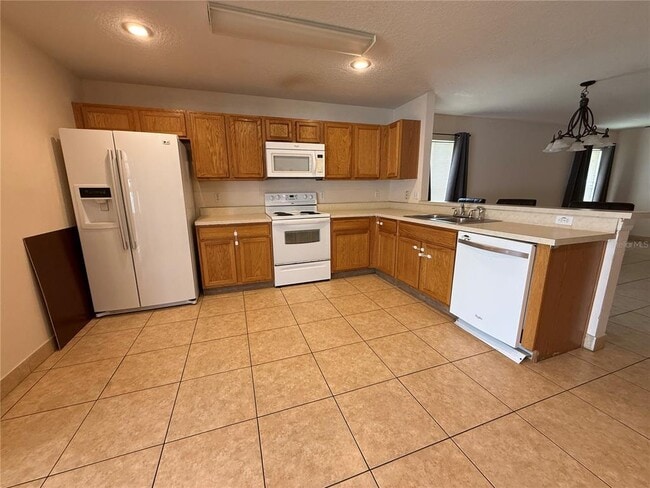 Building Photo - 161 Windrose Dr