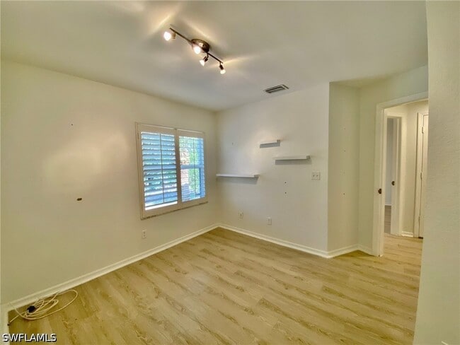 Building Photo - 1096 Woodshire Ln