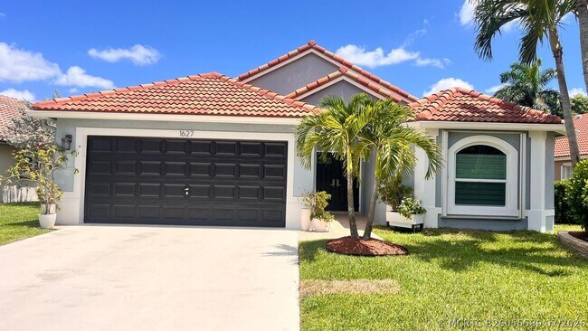 Building Photo - 1627 Oak Berry Cir