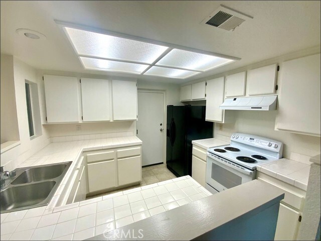 Building Photo - 12 Coco Beach