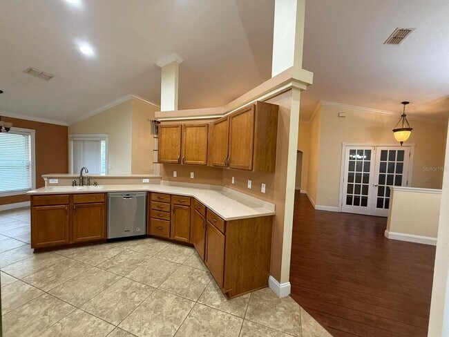 Building Photo - 12814 SW 51st Ave