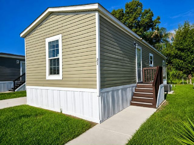Building Photo - 21 Stebbins Dr