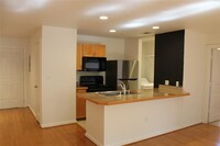 Building Photo - 5111 Manett St