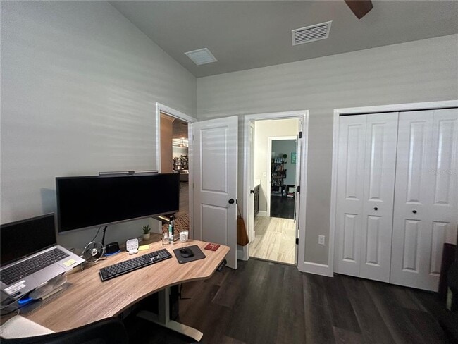 Building Photo - 1601 SW 68th Ter