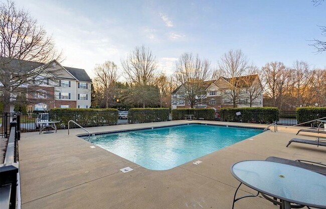Building Photo - 4732 Tatton Park Cir