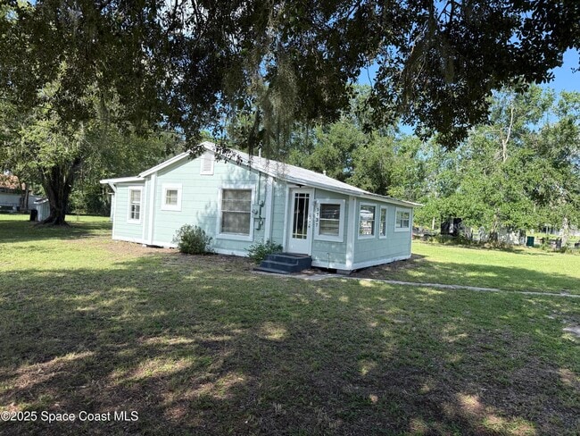 Primary Photo - 5737 Travis St