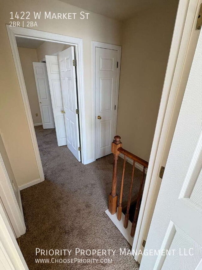 Building Photo - 1422 W Market St