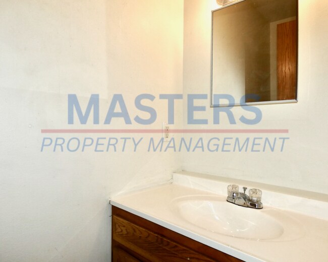 Building Photo - 2242 Kent St