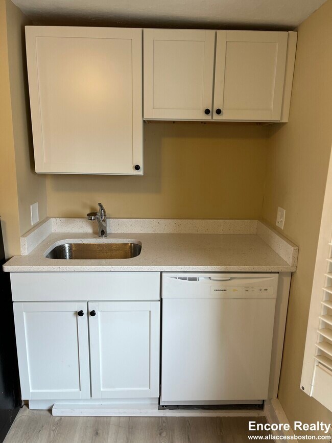 Building Photo - 5 Grimes St