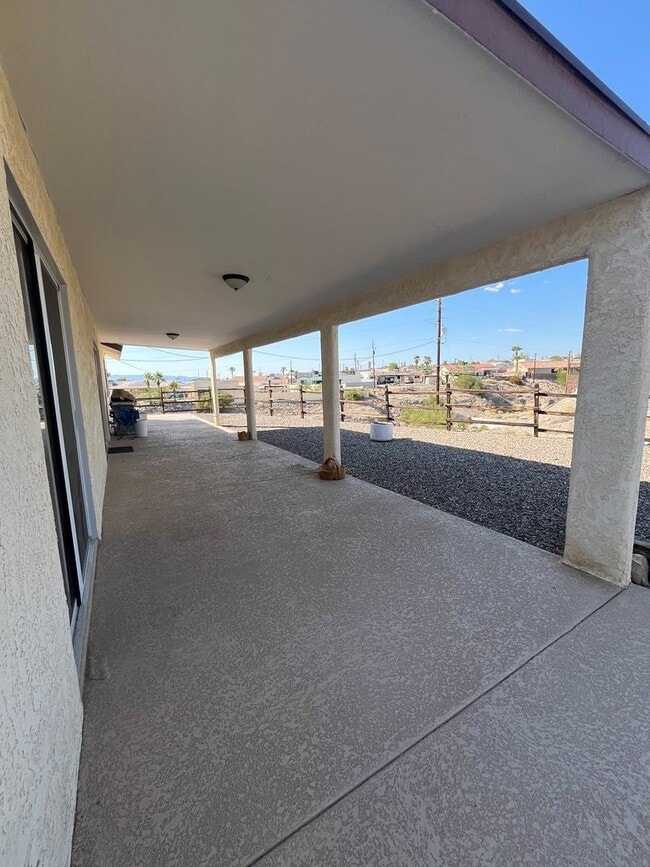 Building Photo - 3BR/3BA – Quiet Cul-de-Sac – Backs to Wash