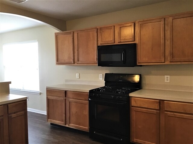 Building Photo - 6603 Gorton Dr