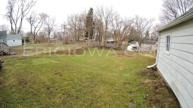 Building Photo - 1904 Williams Blvd SW