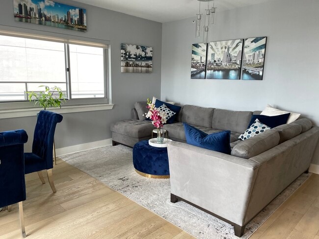 Living Area - 603 Davis St